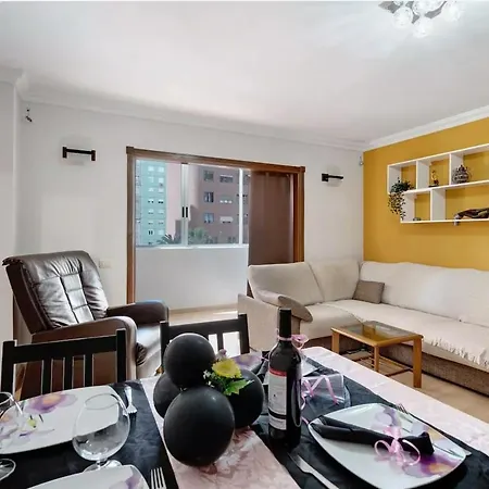 Apartment Frente Al Estadio Y Ramblas